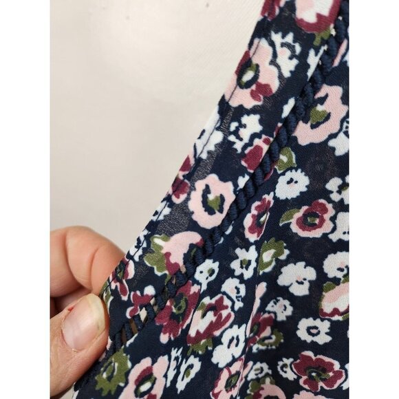 Joe Fresh Black White Floral Crochet Hi Low Sleeveless Top Blouse Small - Picture 3 of 8